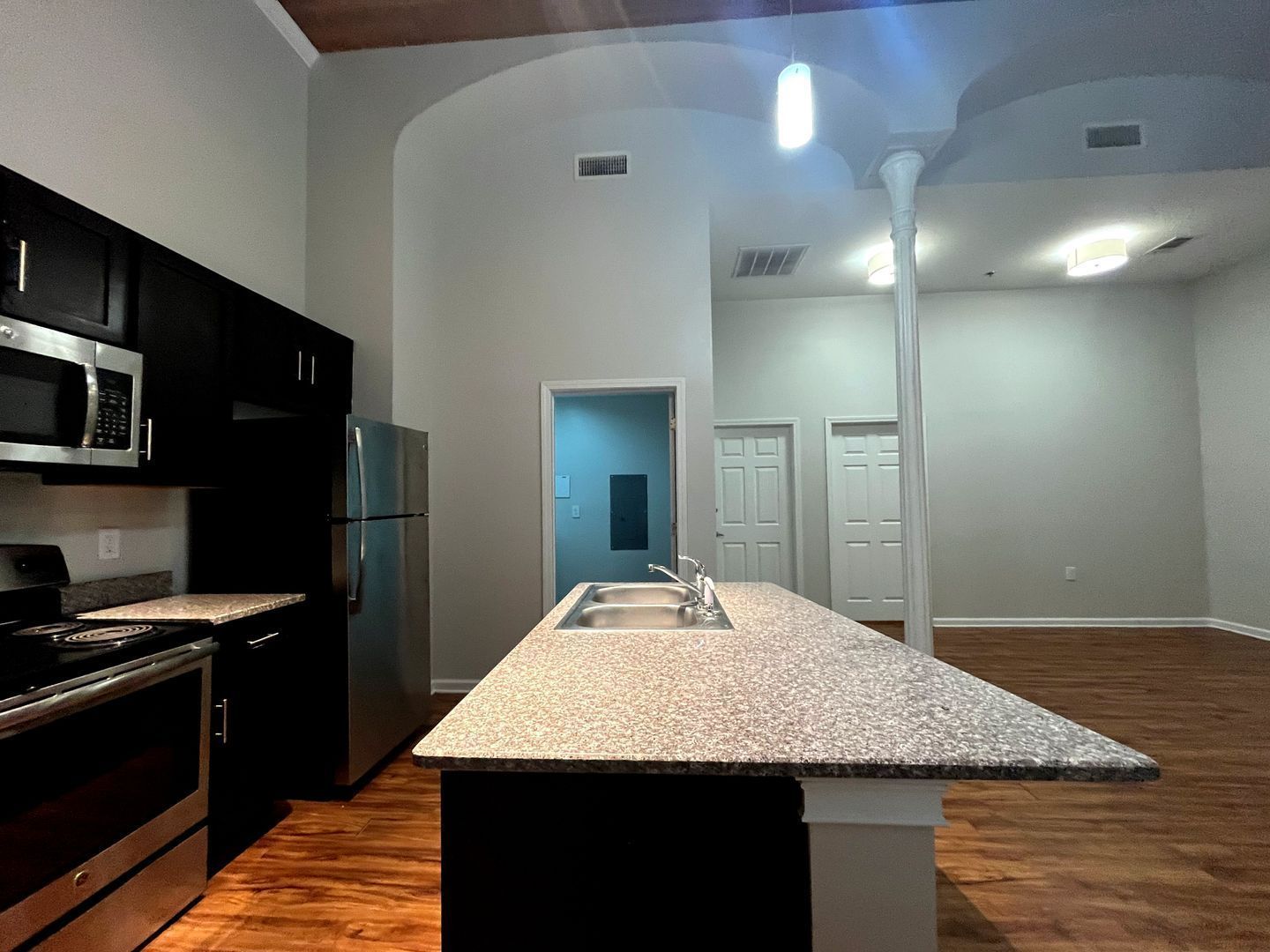 466 Poplar St unit 2 – photo 4