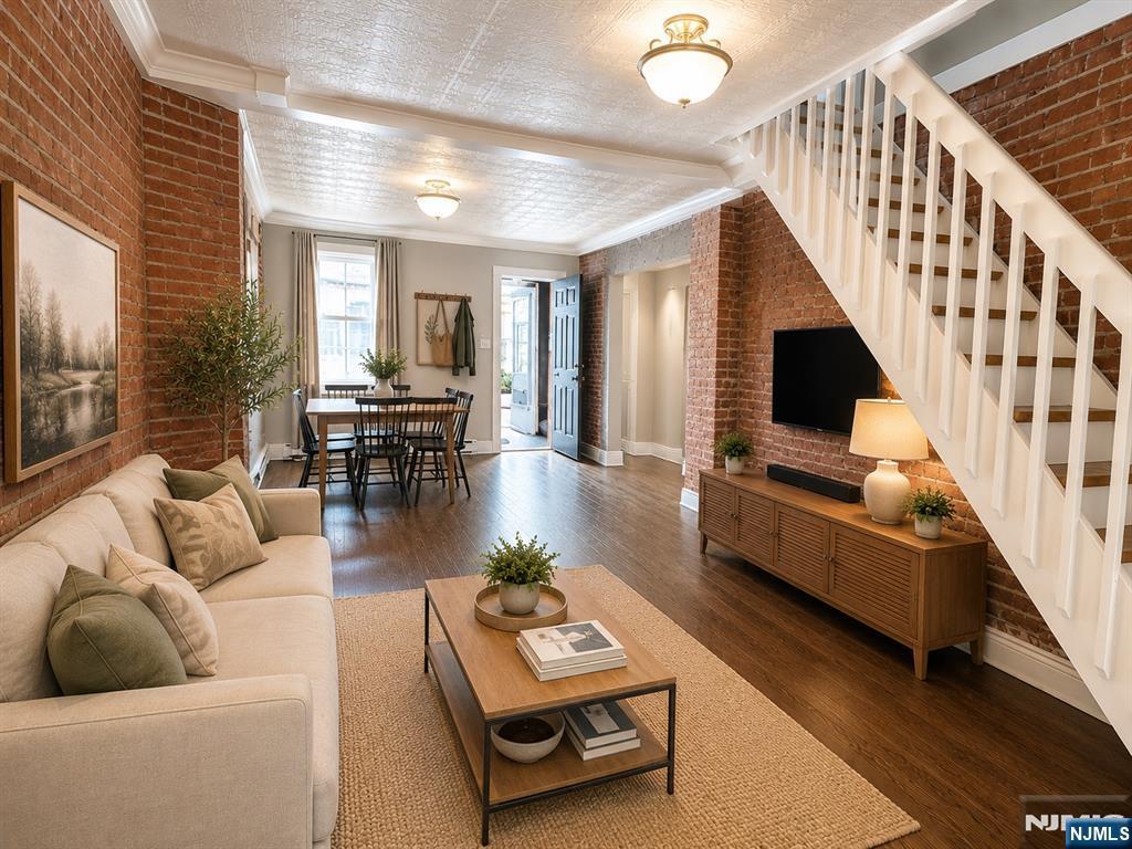 109 Willow Ter – photo 2