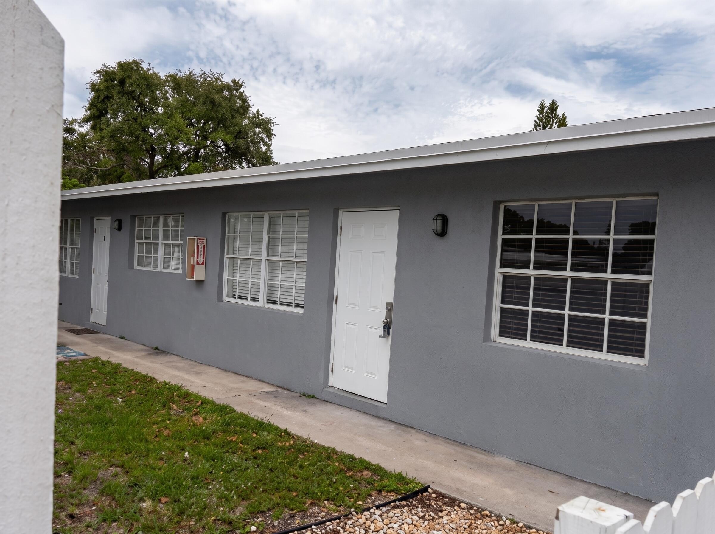 141 NW 4th Ave #3 – photo 5