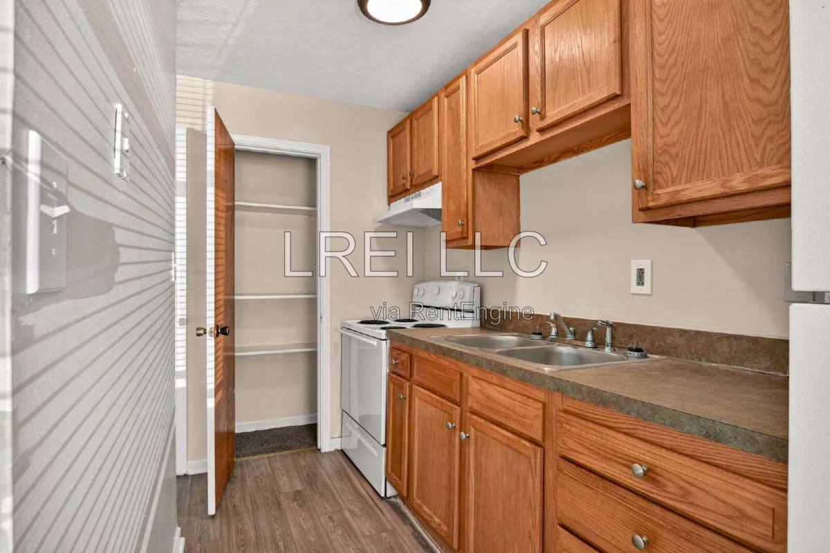 4311 Norbrook Dr unit 3 – photo 3