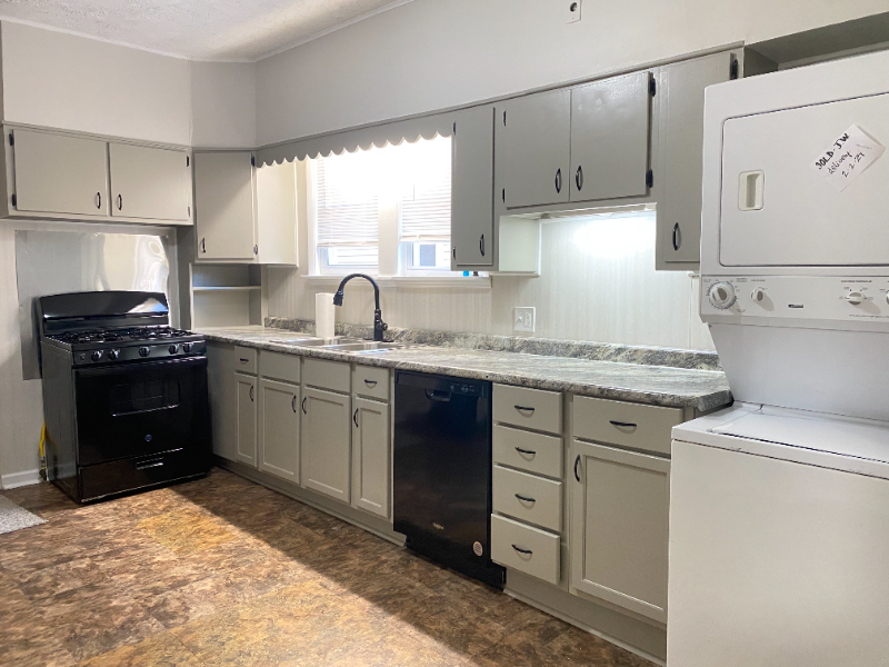 3136 W 40th St unit Lower – photo 2
