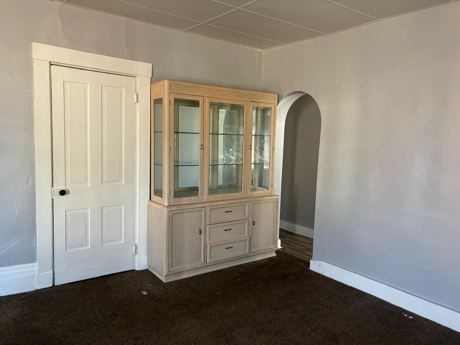 533 W Greene St – photo 3