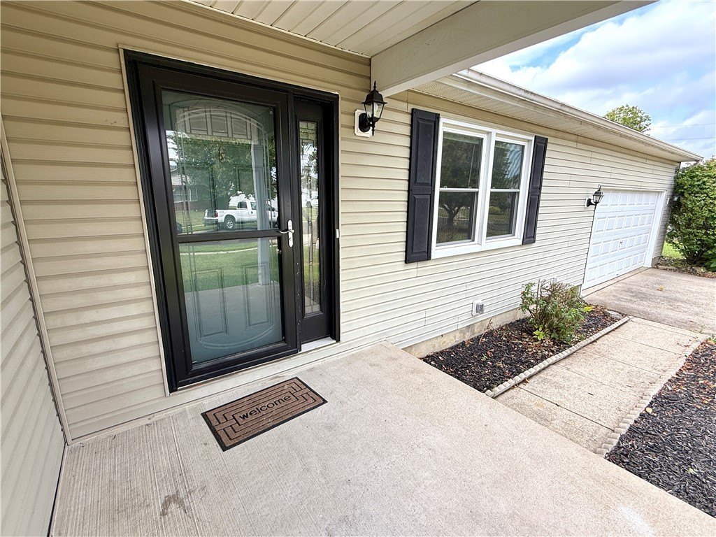 10029 Village Tree Ct – photo 2