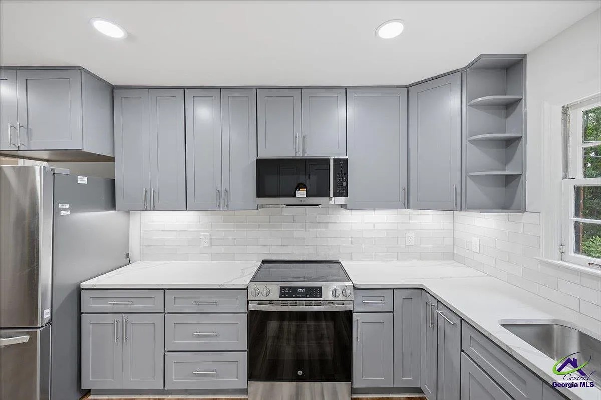 1320 Briarcliff Rd – photo 3