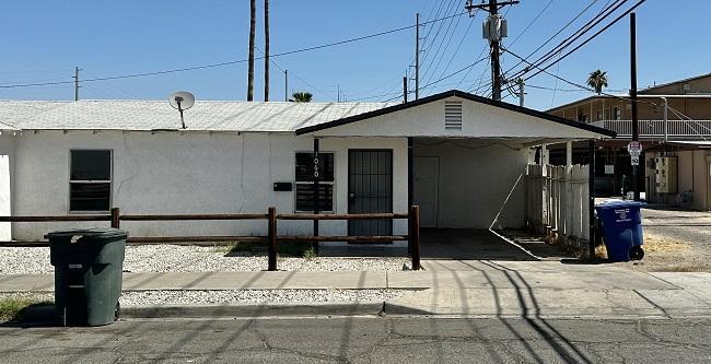 1070 W 11th St – photo 1