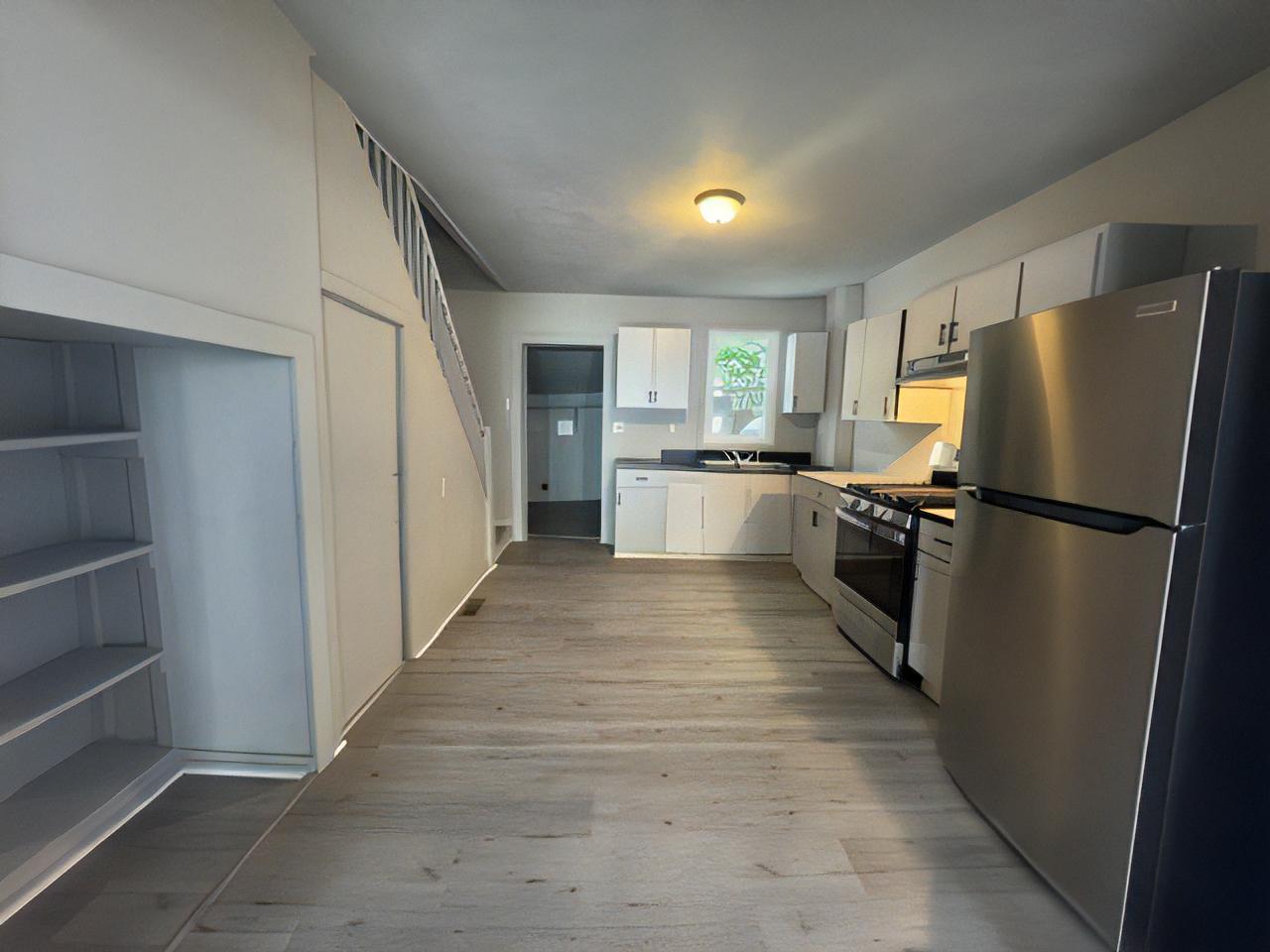 321 Walnut St – photo 3