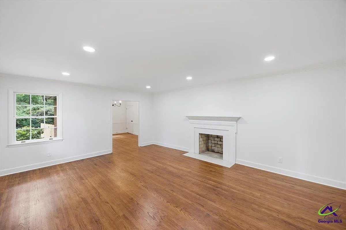 1320 Briarcliff Rd – photo 4