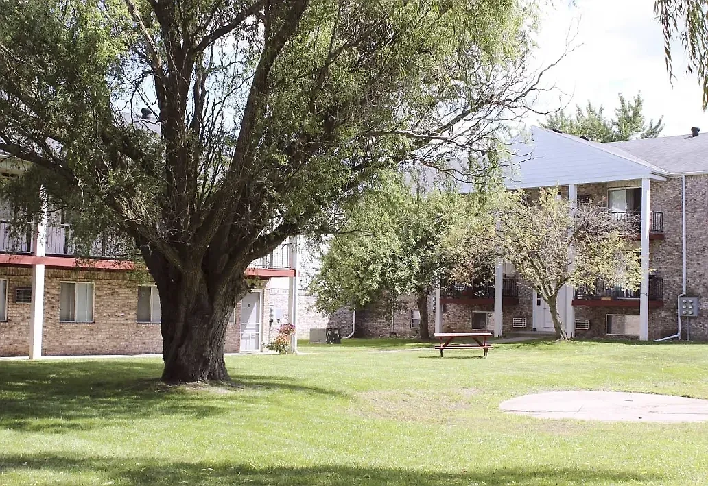 Oak Hill Apartments – photo 3
