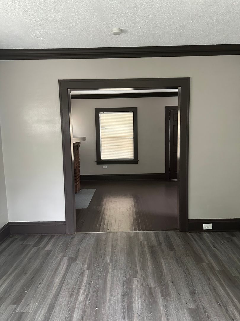 906 E 130th St – photo 4
