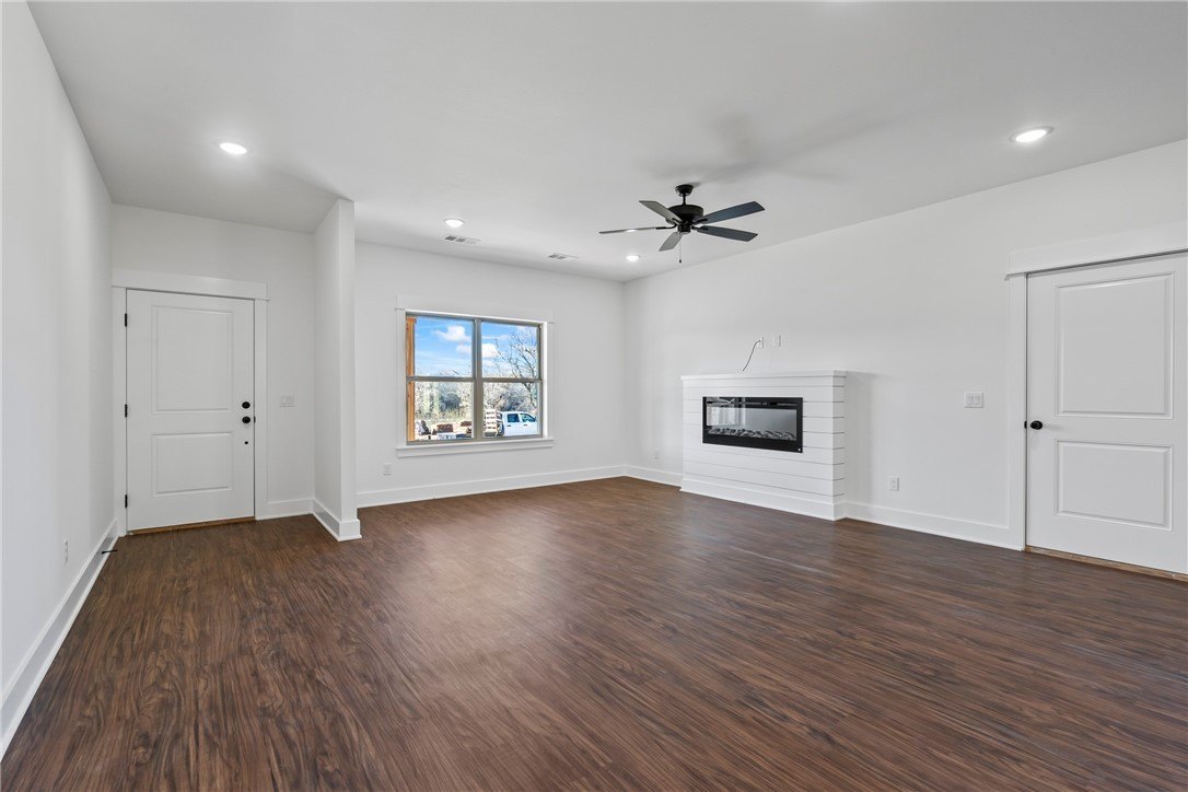 90 Watson Ln – photo 2