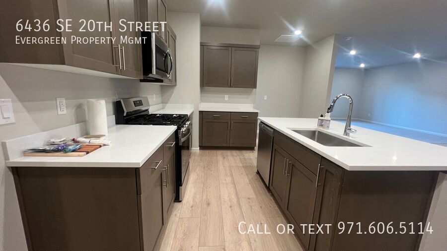 6436 SE 20th St – photo 4
