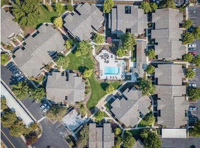 LAUREL GLEN – photo 4