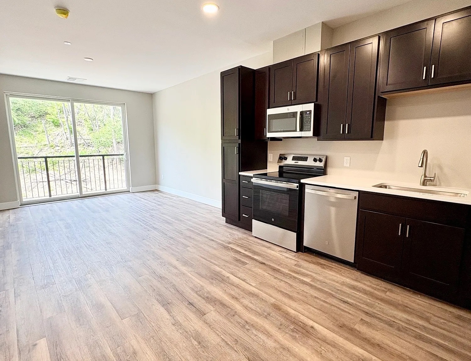 501 McKnight Cir – photo 3