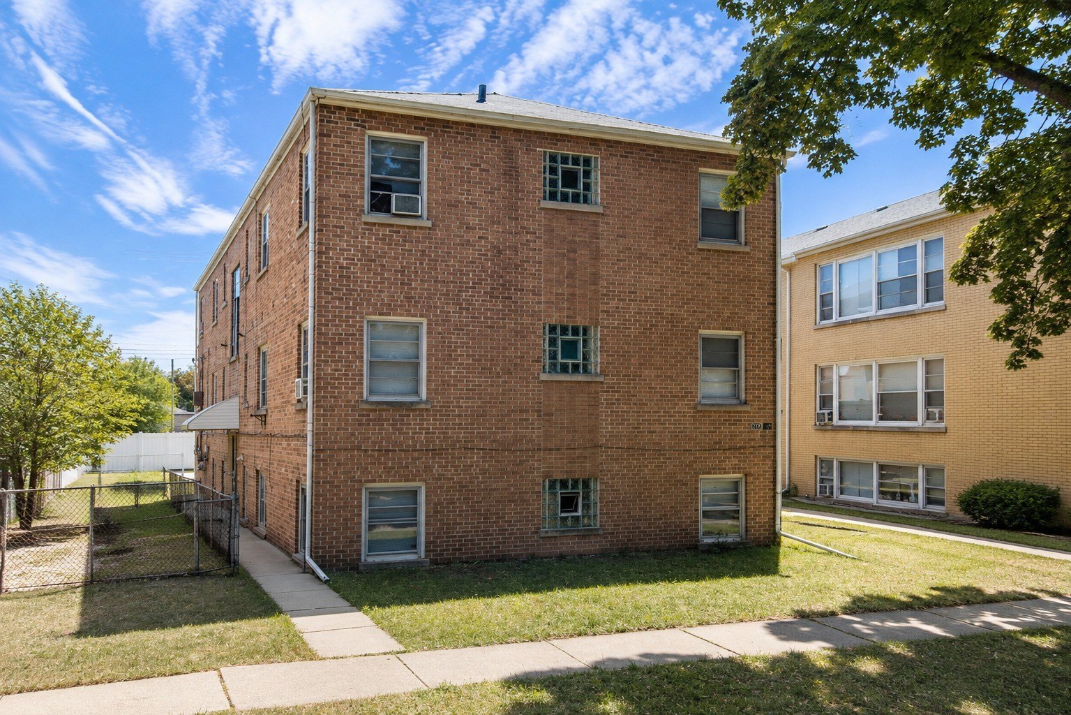 2743 N 72nd Ct #1E – photo 1