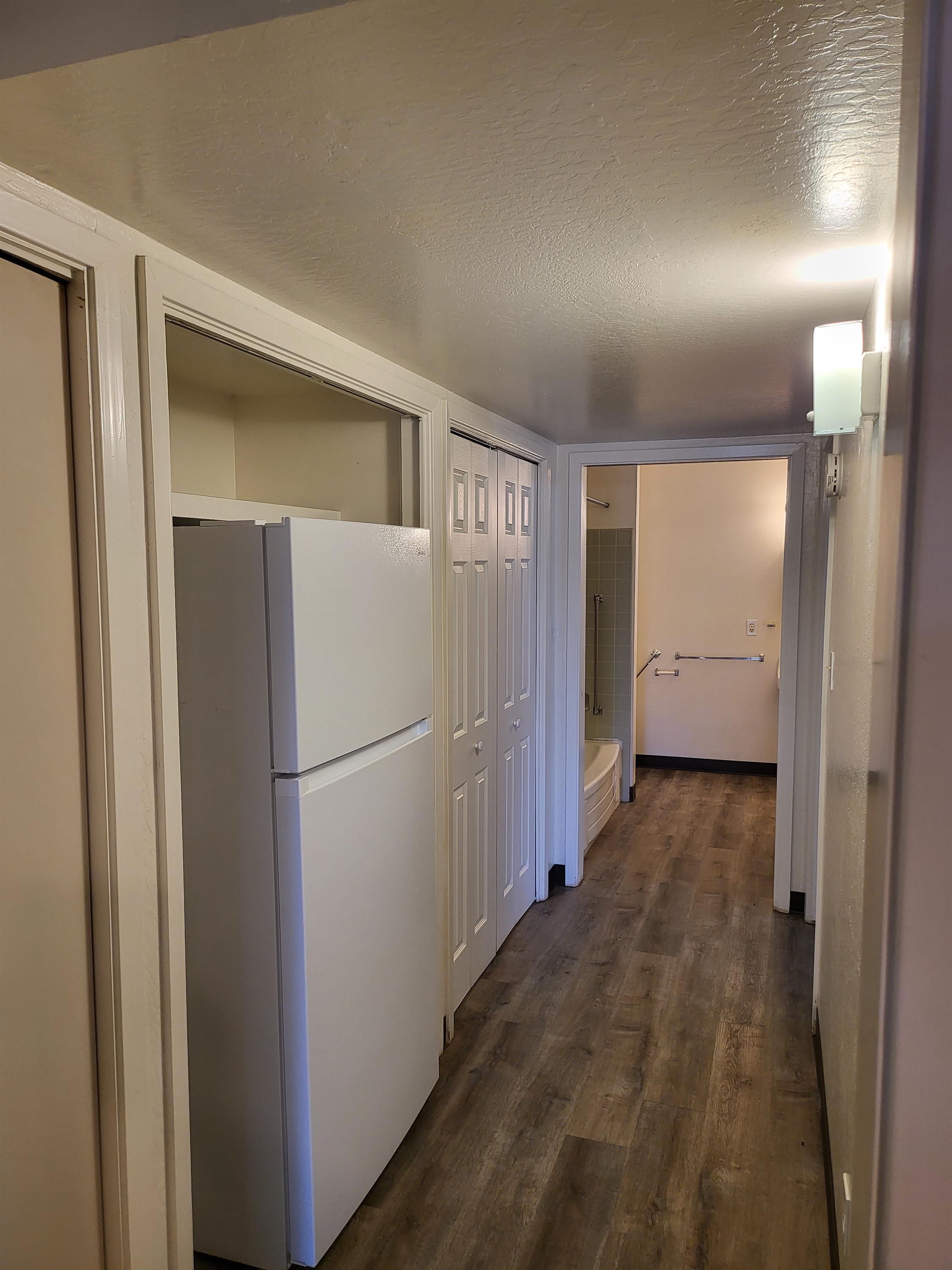 1728 W Shaw Ave – photo 4