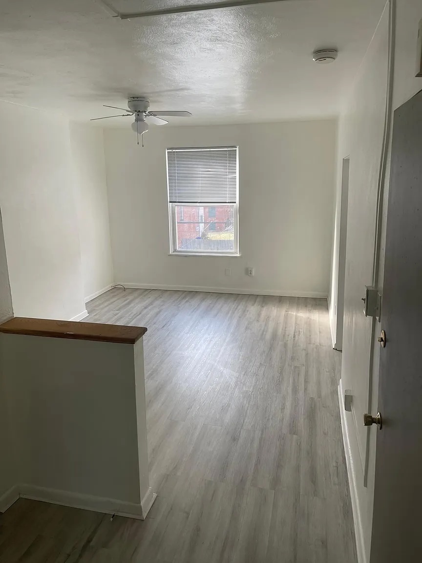 5435 Jackson St unit 3 – photo 1