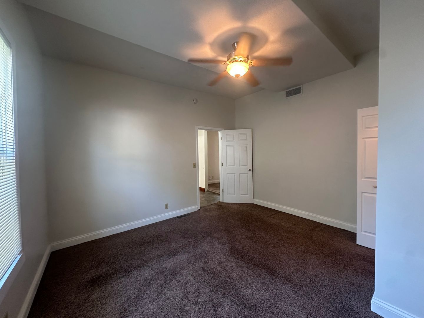 1607 N Roosevelt Ave – photo 2