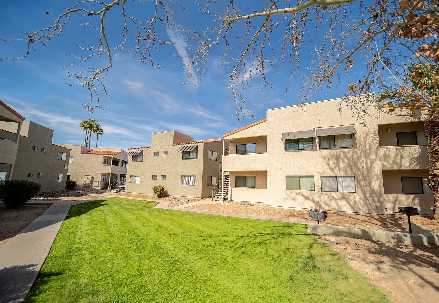 Sunflower Apartments – photo 1