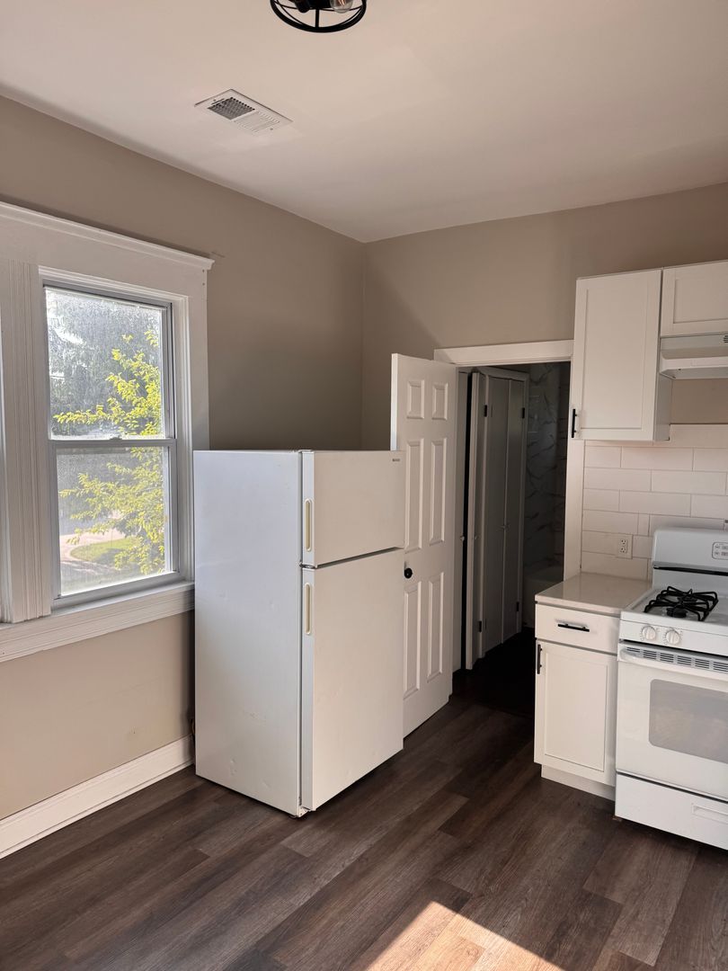 4518 McGregor Ave unit #3 (Back Up) – photo 3