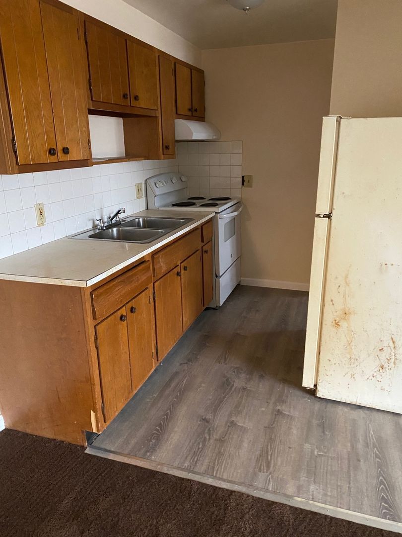 226 Vine Ave unit 07 – photo 2