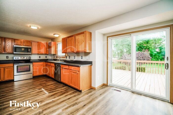 5435 Dietrich Ave – photo 5