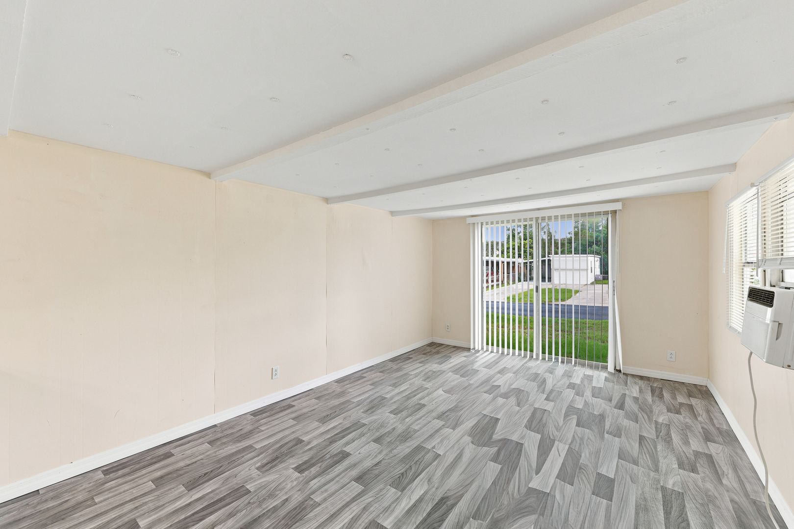7130 Commons Blvd unit RV-7130 Commons Boulevard (LA) – photo 3