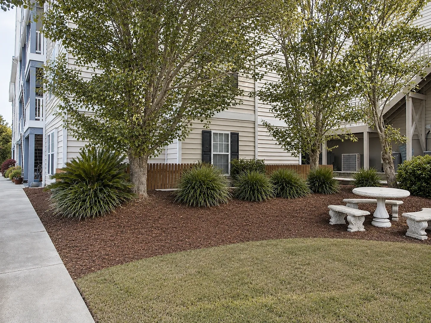 Riverview Apartments – photo 1