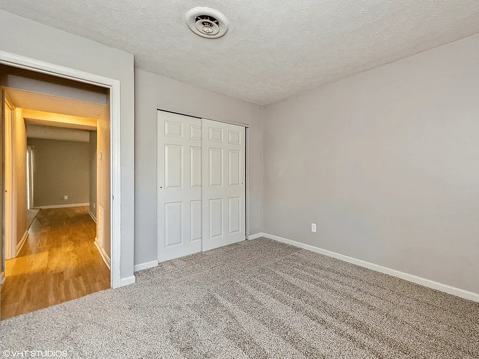 Carriage Hill Apartments – photo 5