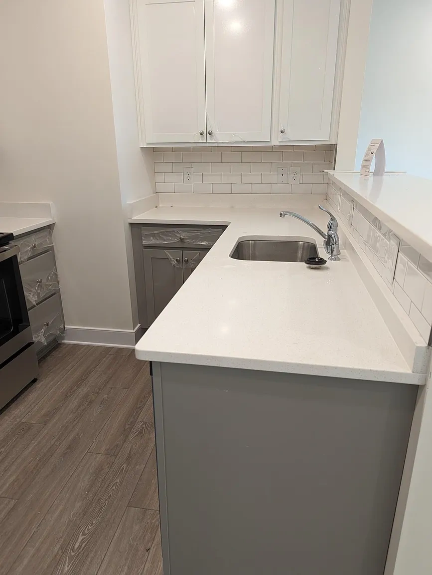 College Park Apartments – photo 1