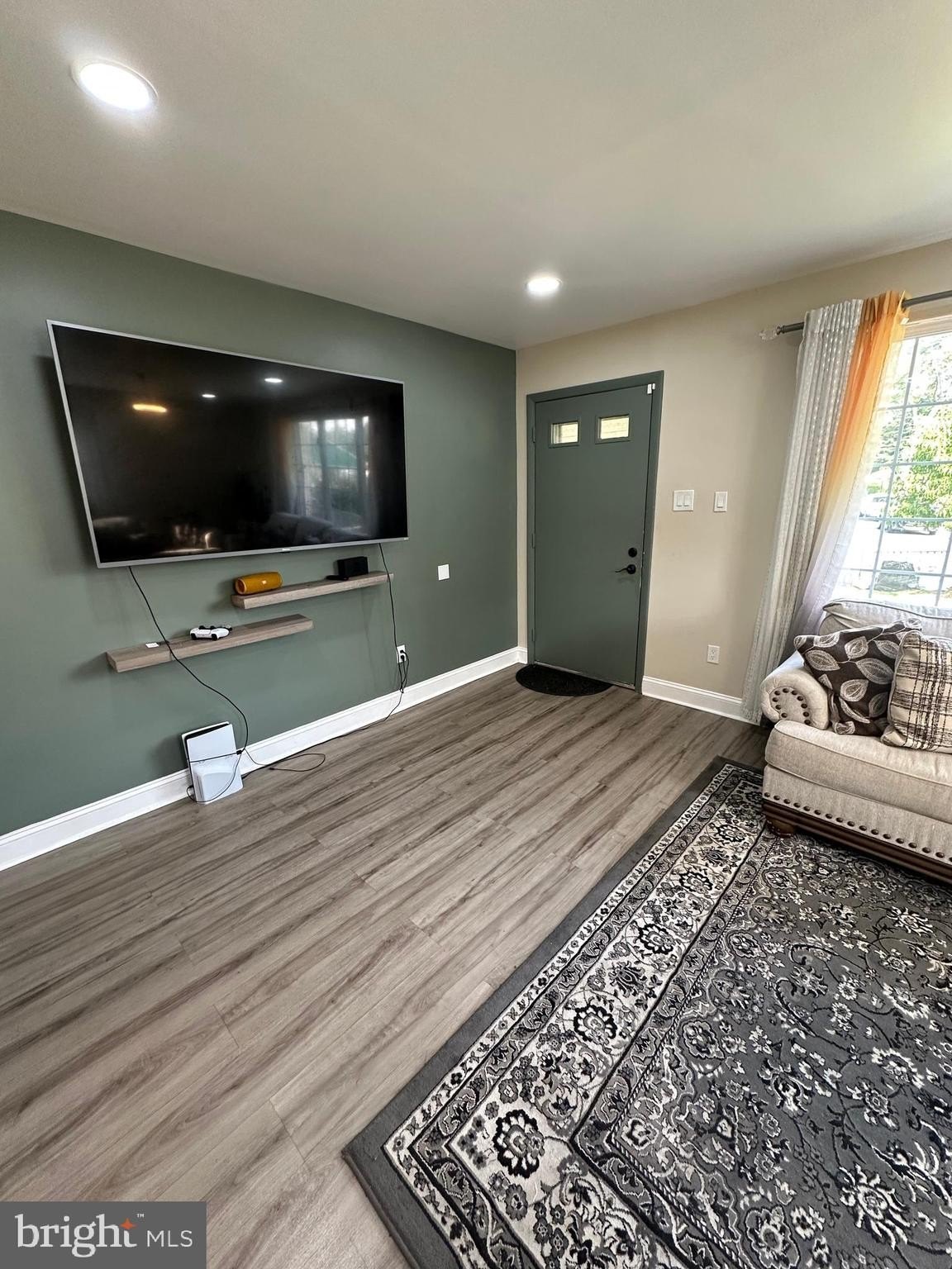 7837 Lawndale Ave – photo 2