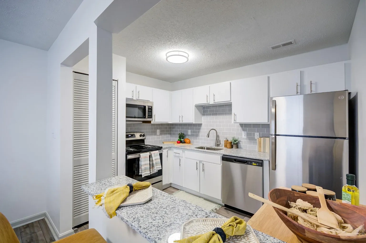 The Waters at Chenal Apartments – photo 5