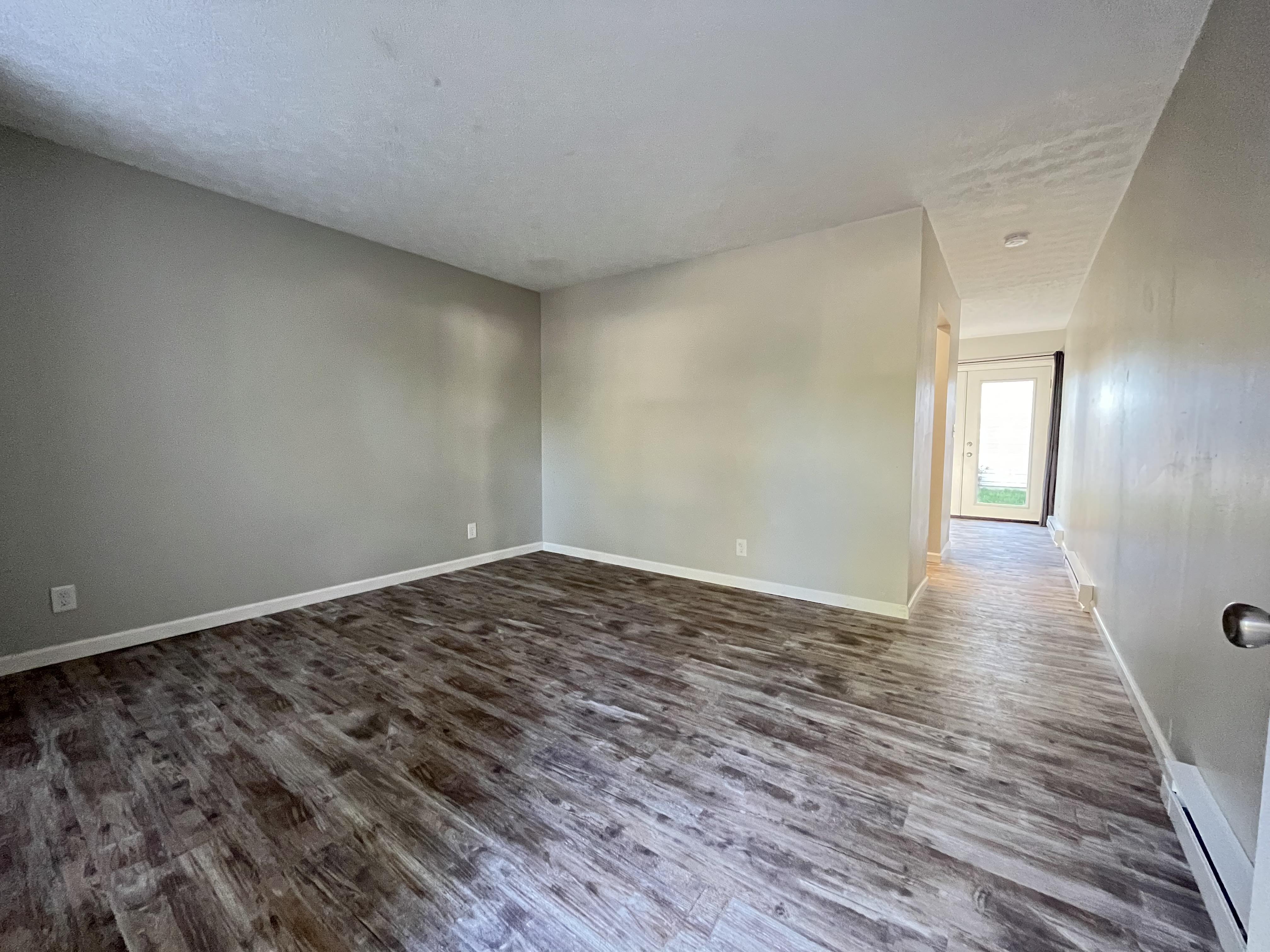 200 Forest Ln – photo 4