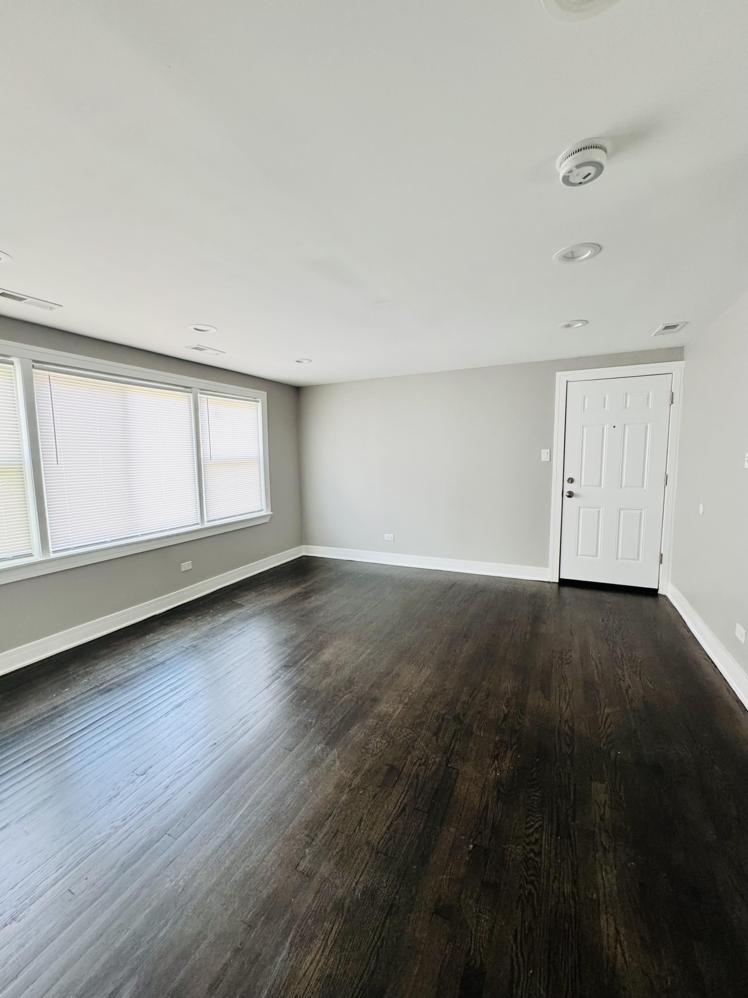 843 W 123rd St unit V4 – photo 1