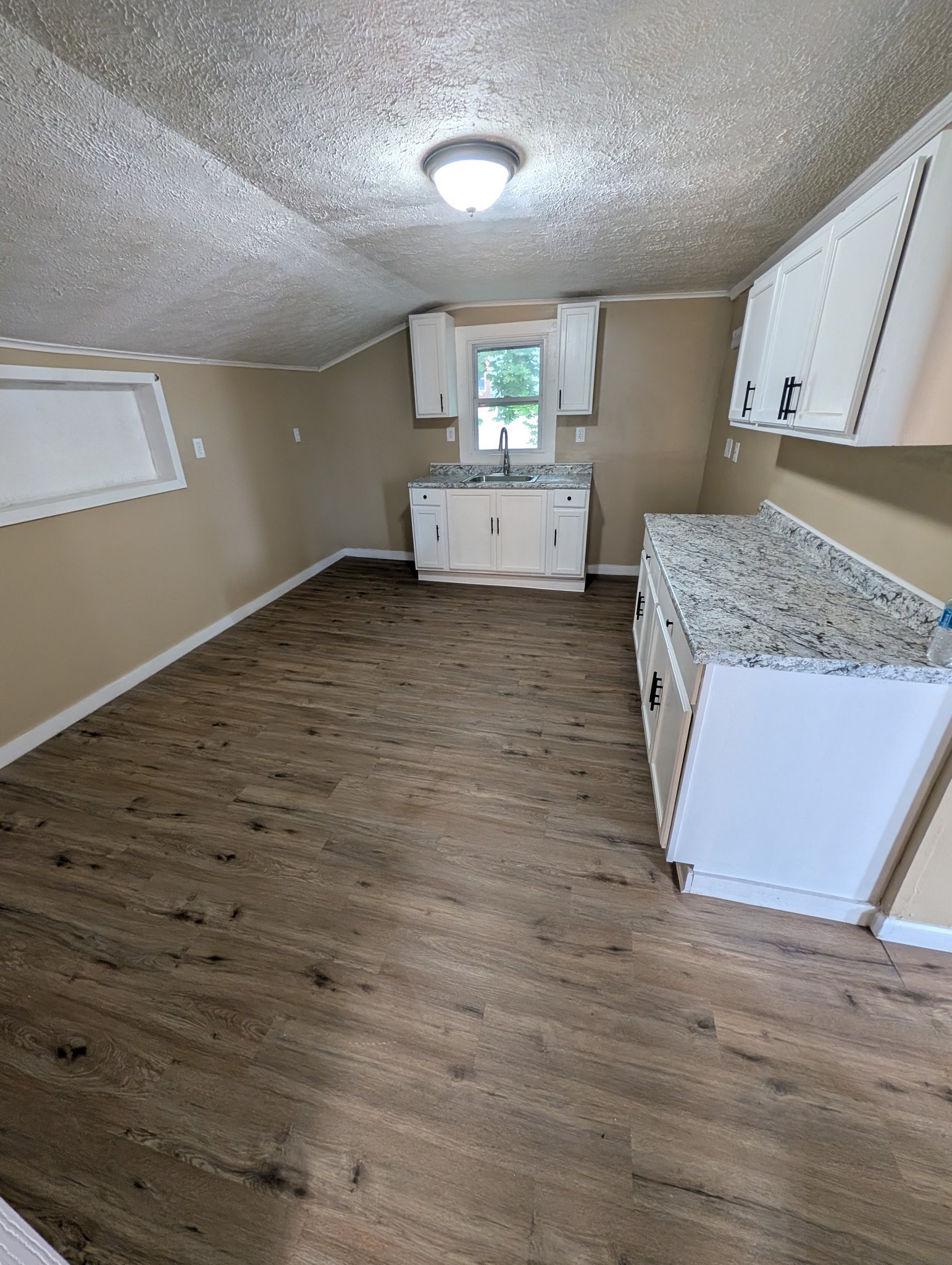 317 W 23rd St – photo 4