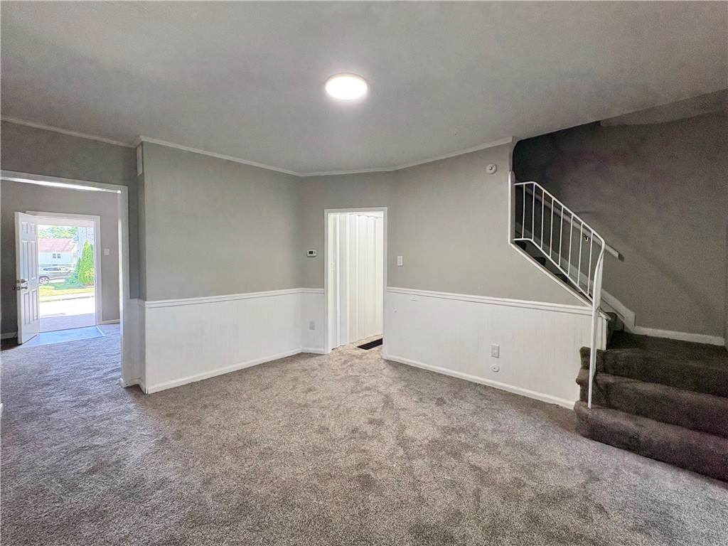 594 E Madison St – photo 5