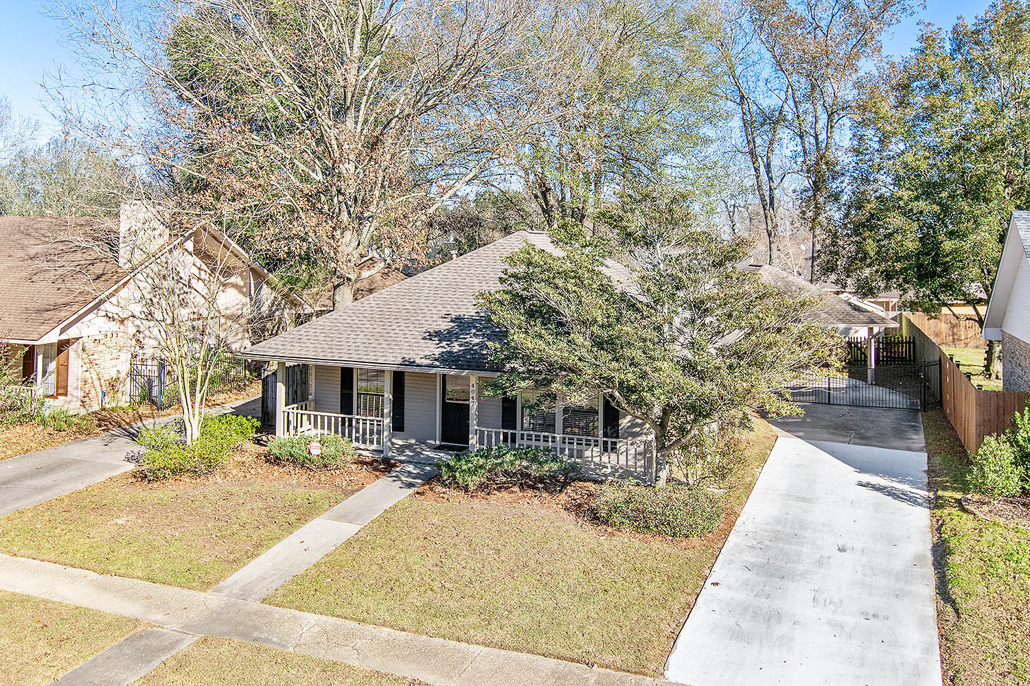 4047 Country View Dr – photo 2
