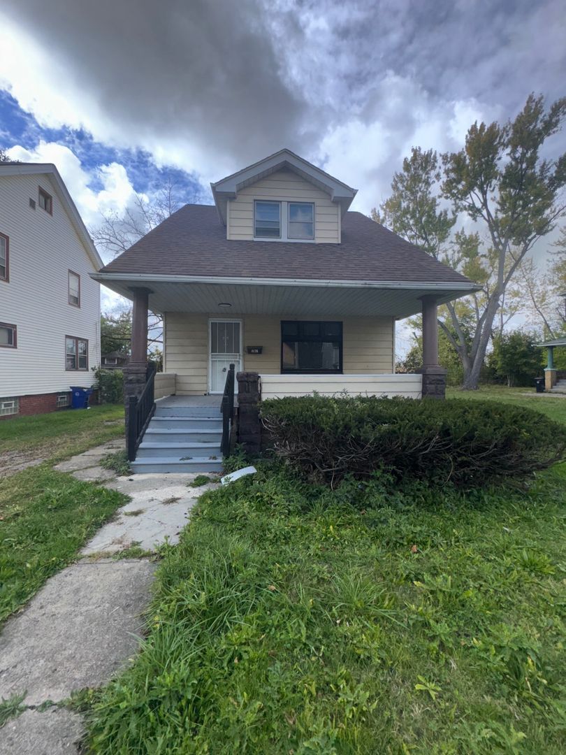 4136 E 135th St – photo 1