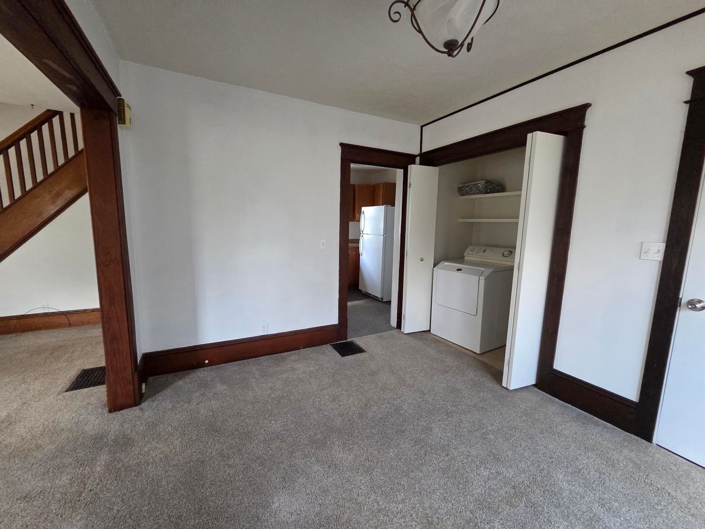 310 Sharp St – photo 4