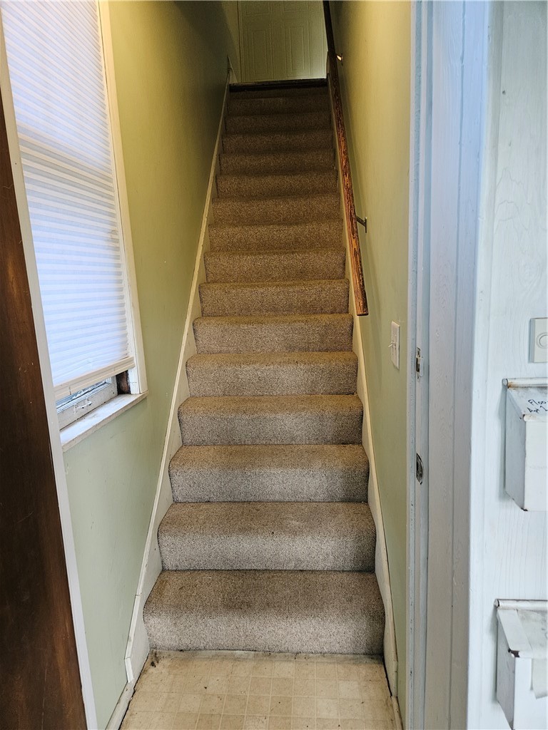 124 Lincoln Ave unit 2 – photo 3