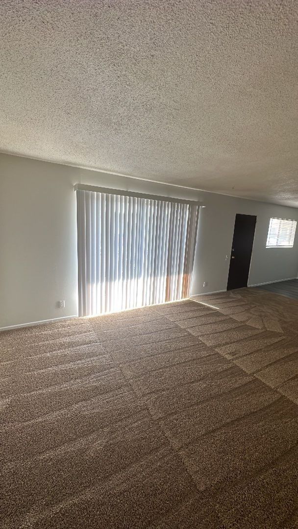 1551 E Date St unit 19 – photo 4