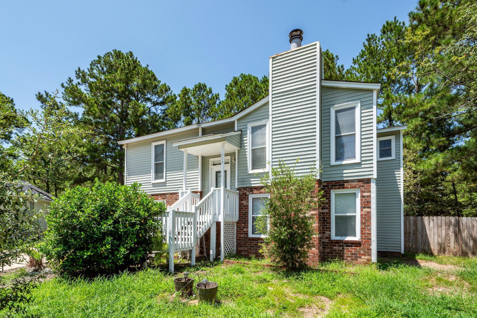113 Trescott Ct – photo 2