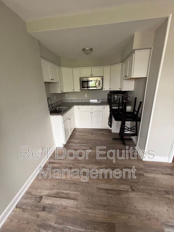 123 N Broad St unit 502 – photo 5