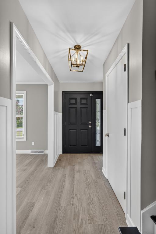 335 Sabra Dr – photo 5