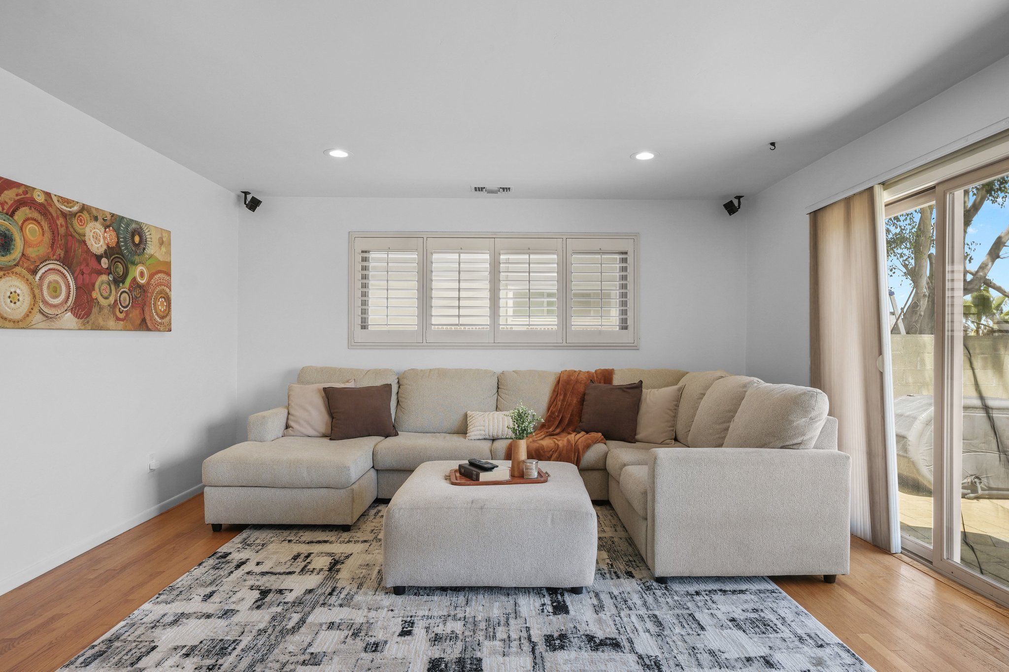1357 Cornwall St – photo 2