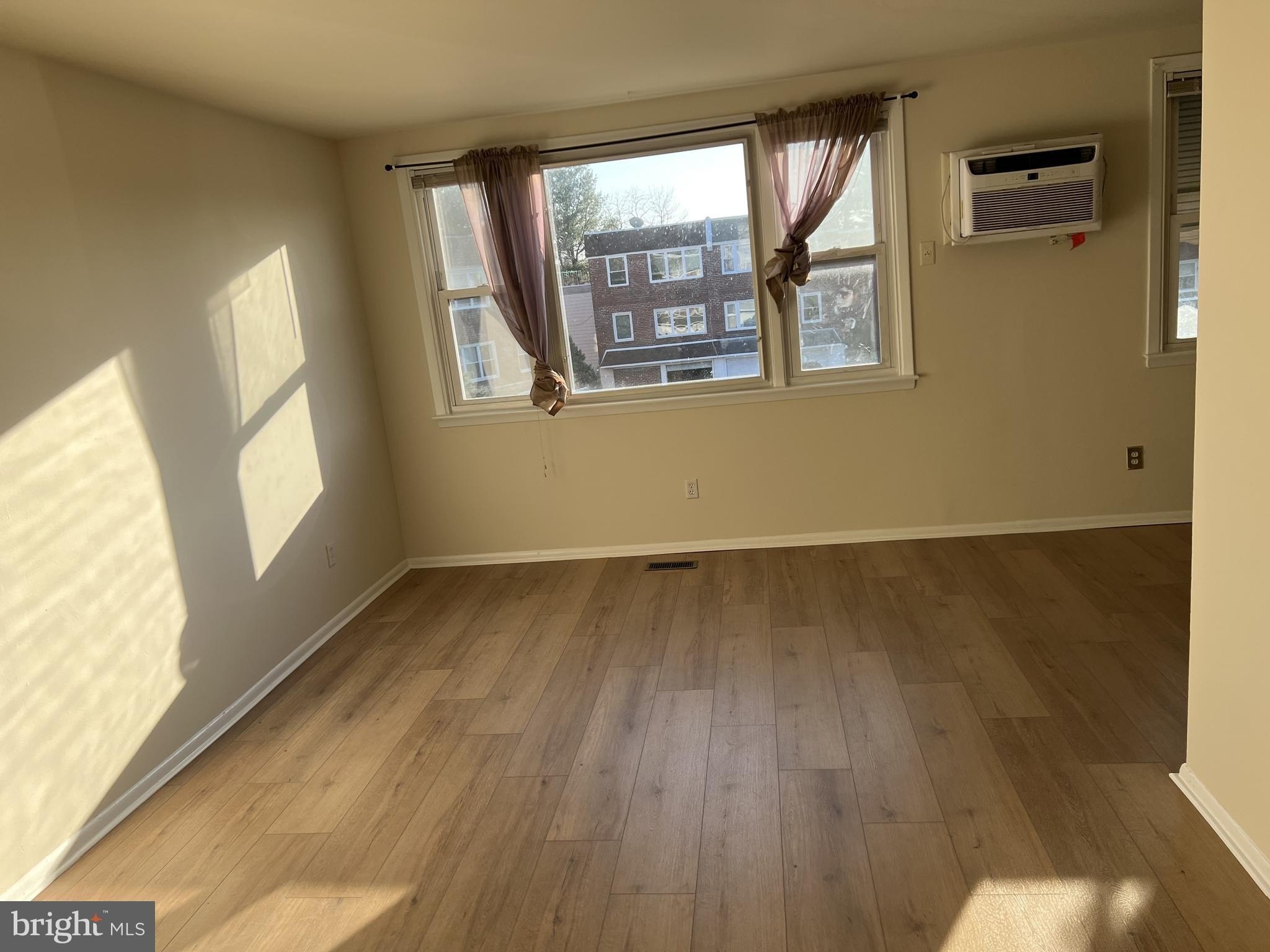 205 Erica Pl – photo 2