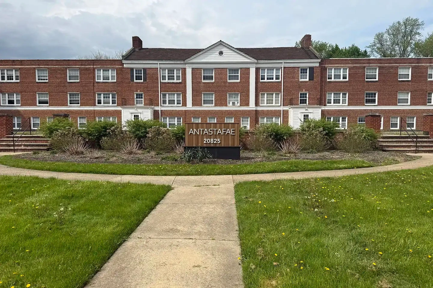 Colton House Apartments – photo 2