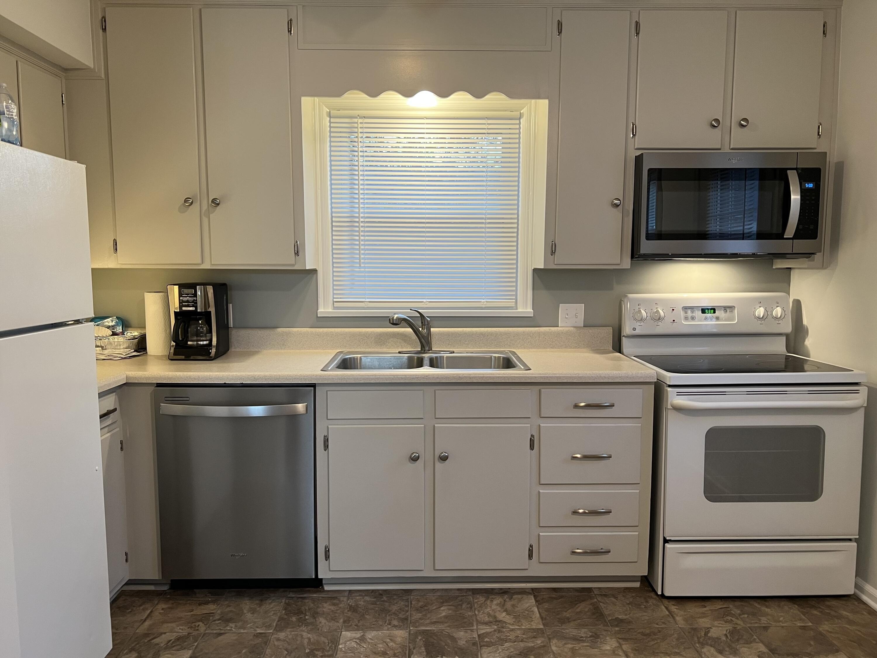 501 Poplar Ave – photo 4