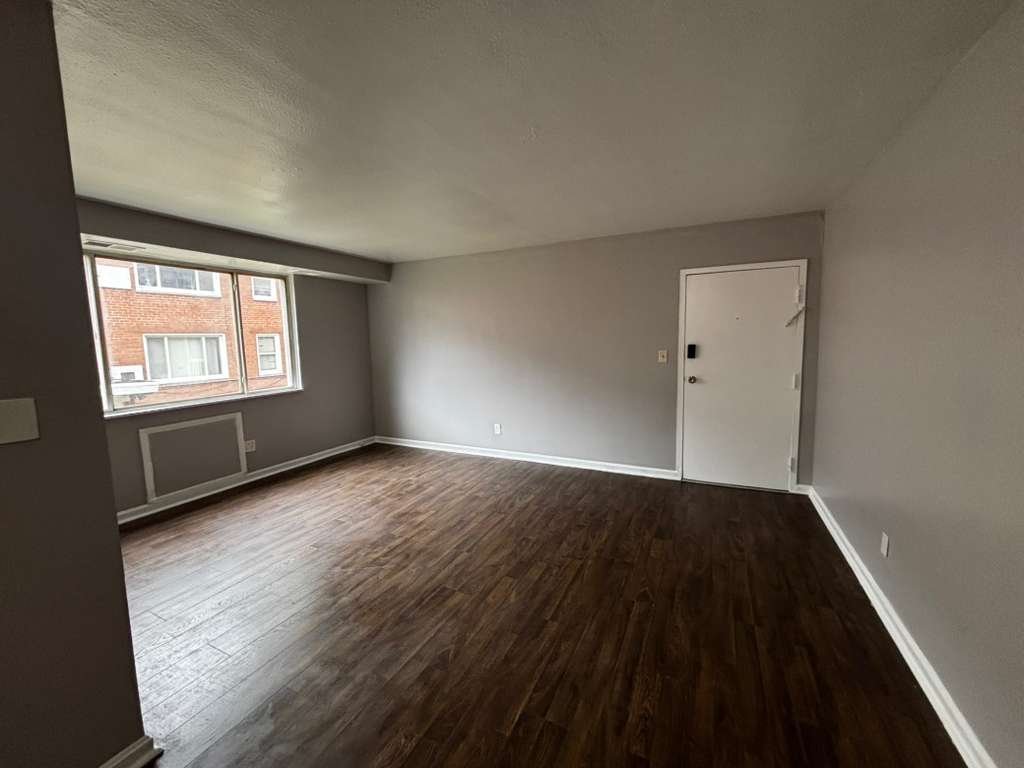 13955 Superior Rd unit 101 – photo 1