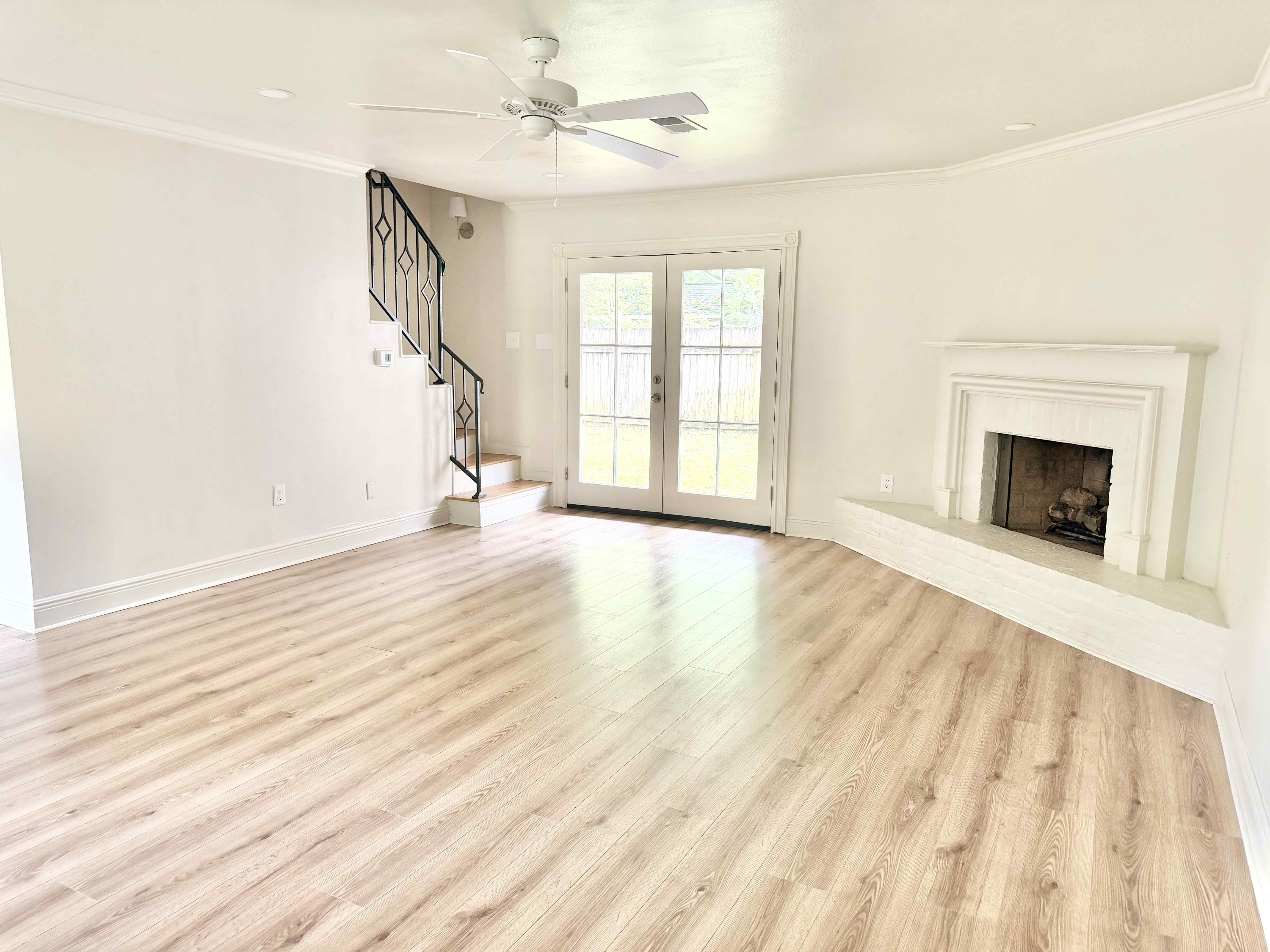7980 Lasalle Ave – photo 3