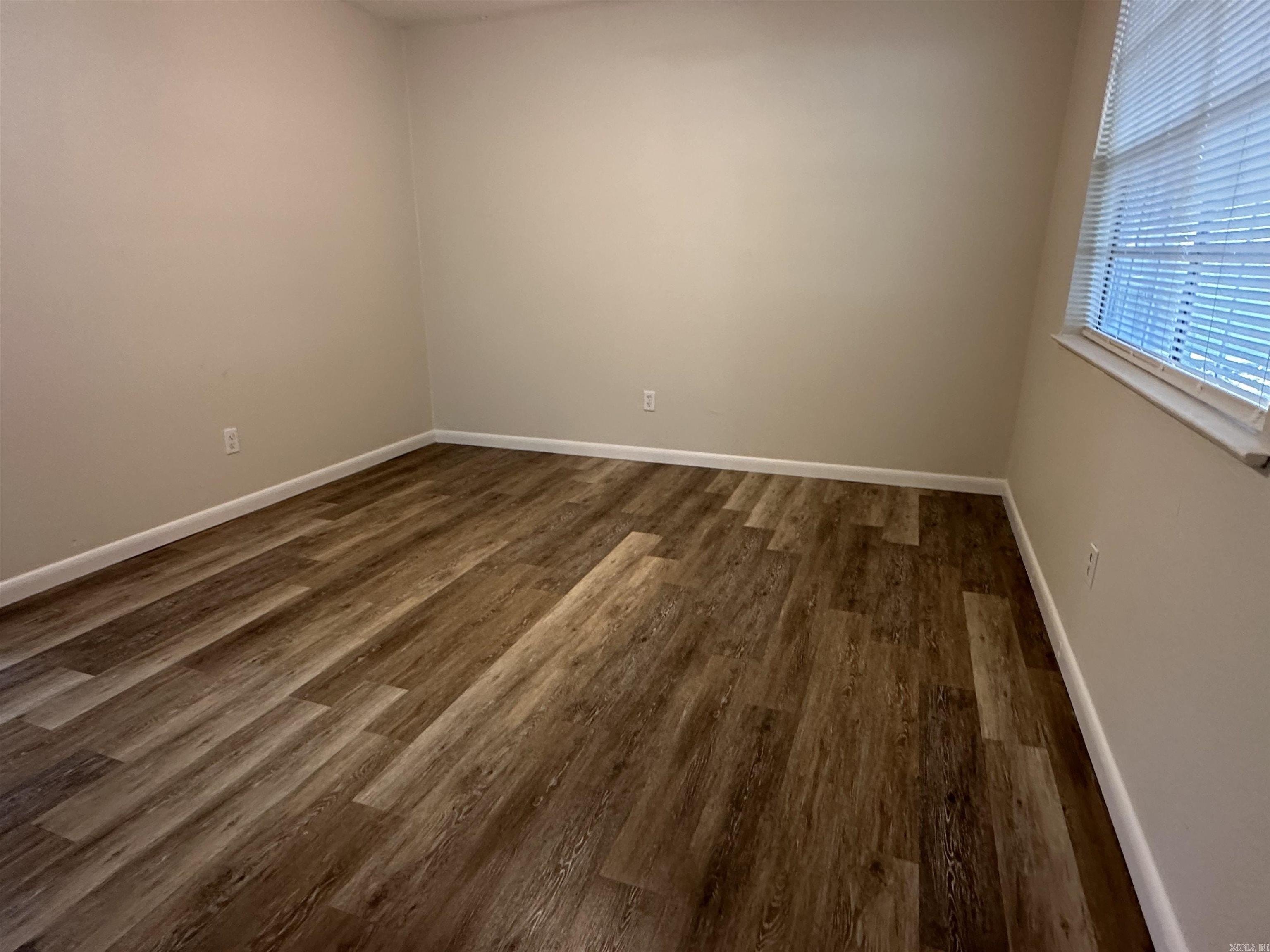 9615 Comstock Rd – photo 2
